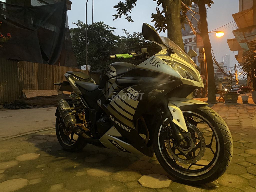 Ninja 300cc, ABS, biển 29, giấy tờ chính chủ. Mua bán Xe máy tại Quận Hai Bà Trưng Hà Nội được đăng bởi Vũ Hưởng hình 3