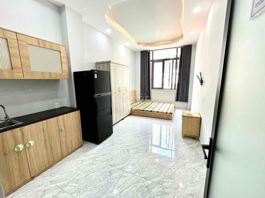 STUDIO CỬA SỔ HIỆN ĐẠI HẦM XE THANG MÁY NGAY BẮC HẢI QUẬN 10 GIÁ RẺ