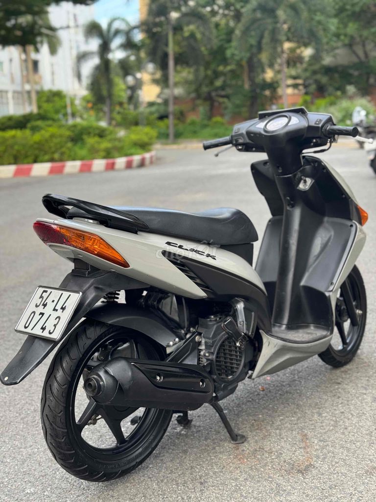 💥Honda Click 2010 BSTP chính chủ nguyên zin. Mua bán Xe máy tại Quận 12 Tp Hồ Chí Minh được đăng bởi XE MÁY HẢI THANH hình 7