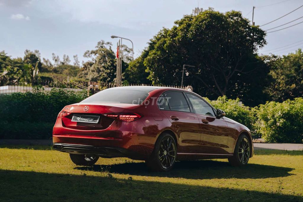 Mercedes C200 Avantgarde 2022 Đỏ 15.000km. Mua bán Ô tô tại Quận 7 Tp Hồ Chí Minh được đăng bởi Hoàn Lee Xe Lướt hình 6