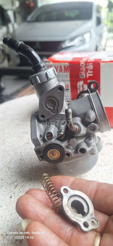 Bình xăng con Keihin Dream 125. Mua bán Phụ tùng xe tại Huyện Châu Thành Kiên Giang được đăng bởi Lê Nhật hình 6