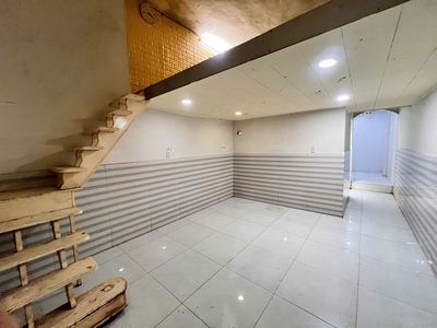 Cho thuê căn hộ trệt chung cư Nguyễn Thái Bình, ngay trung tâm Q1