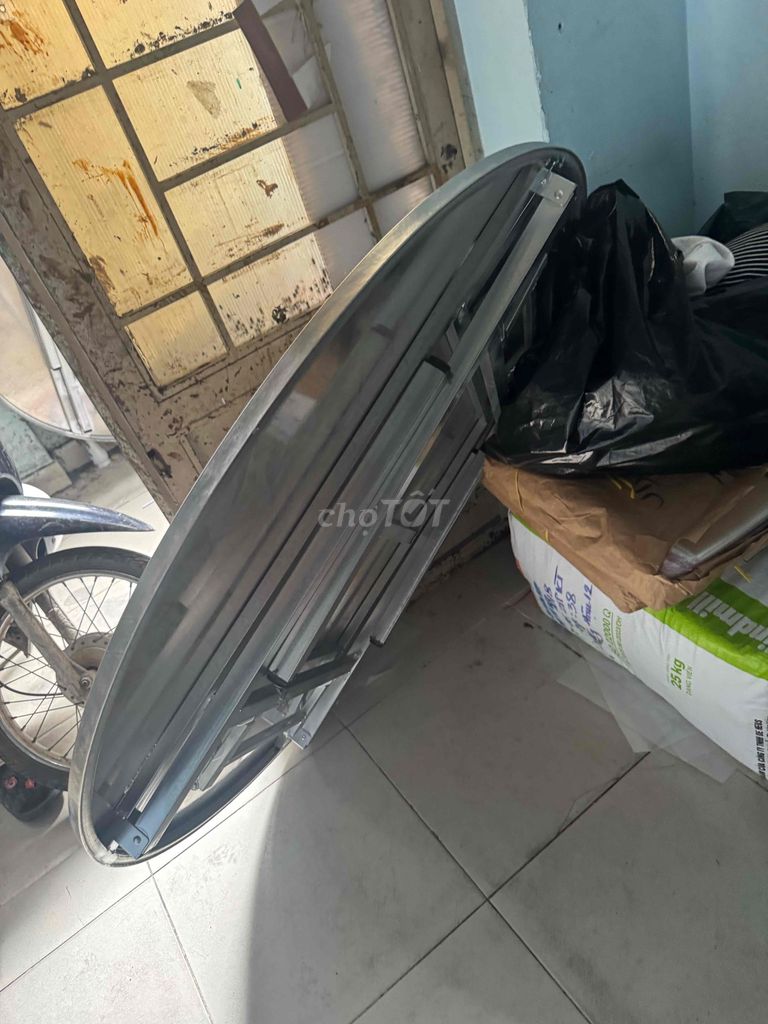 Bàn ăn Inox Bạc Tròn Gấp gọn. Mua bán Bàn ghế tại Quận Bình Tân Tp Hồ Chí Minh được đăng bởi tannguyen hình 1