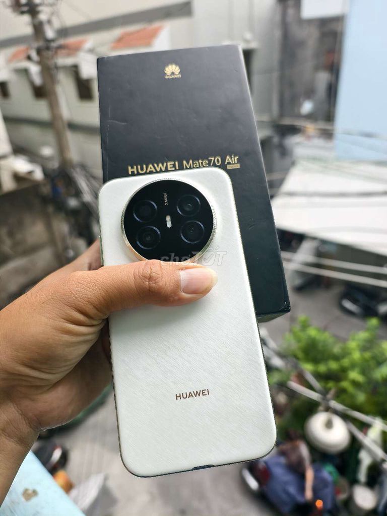 Huawei Mate 70 Air 12GB/512GB Trắng 99%. Mua bán Điện thoại tại Quận 10 Tp Hồ Chí Minh được đăng bởi thanh liêm hình 1