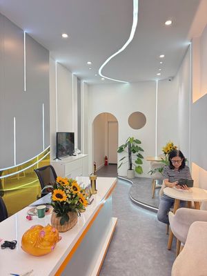 Đang cho thuê 81tr/tháng. Giá bán 18,5 tỷ. Mặt tiền trung tâm Quận 1