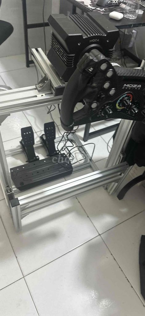 Bộ mô phỏng đua xe Moza Đen. Mua bán Thiết bị chơi game tại Quận Gò Vấp Tp Hồ Chí Minh được đăng bởi Hà Đức Lợi hình 1