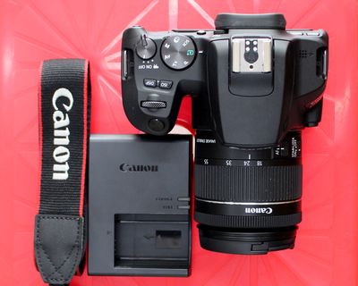 Canon 200D mark II kit, combo đẹp 99%, 1k shot. Mua bán Máy ảnh, Máy quay tại Quận 1 Tp Hồ Chí Minh được đăng bởi Thinh