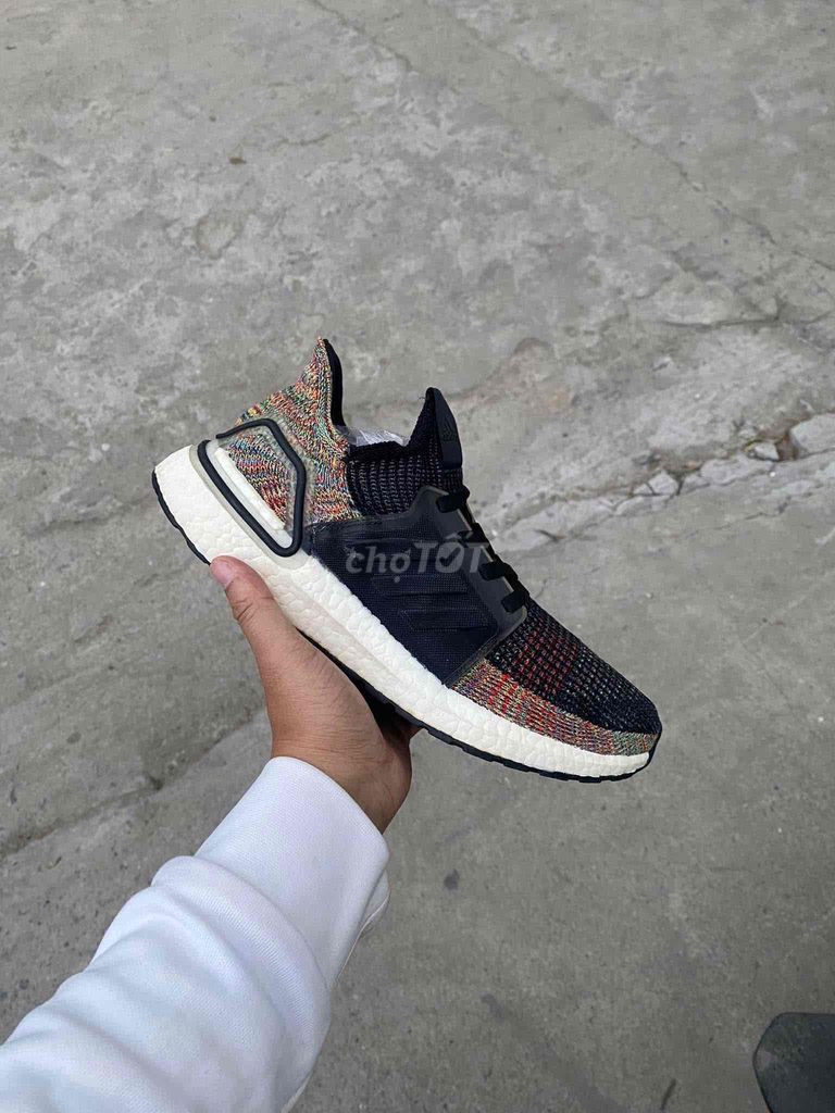 Ultraboost 19 quá mới luôn ae ạ mà lại đẹp 📍