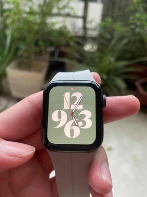 Apple Watch Series 4 40mm nhôm đen