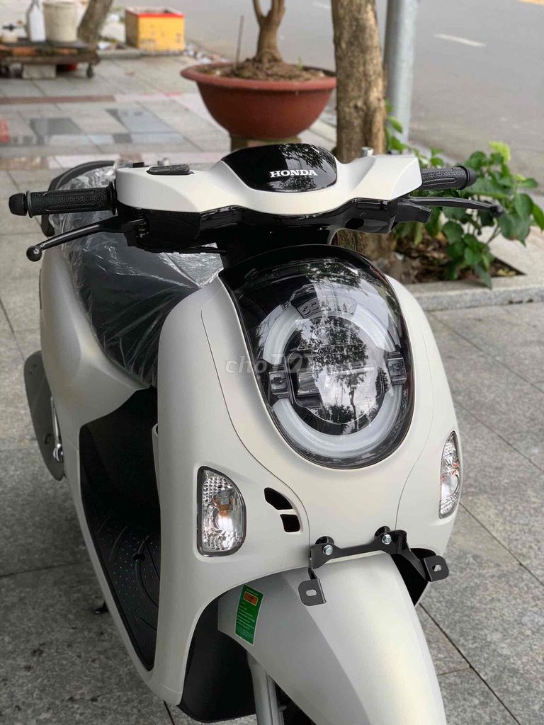 Honda Scoopy Trắng Mới 100%. Mua bán Xe máy tại Thành phố Sa Đéc Đồng Tháp được đăng bởi DUY CƯỜNG hình 2
