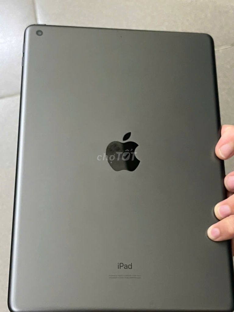 Apple iPad Gen 8 Xám 32GB. Mua bán Máy tính bảng tại Quận Hải Châu Đà Nẵng được đăng bởi Trường Giang  hình 1