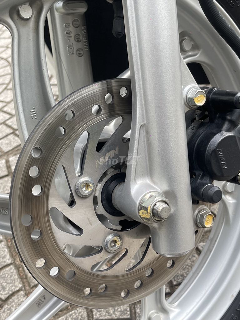 Honda Vision Trắng 17000 km. Mua bán Xe máy tại Quận Kiến An Hải Phòng được đăng bởi Bùi khắc huy hình 2