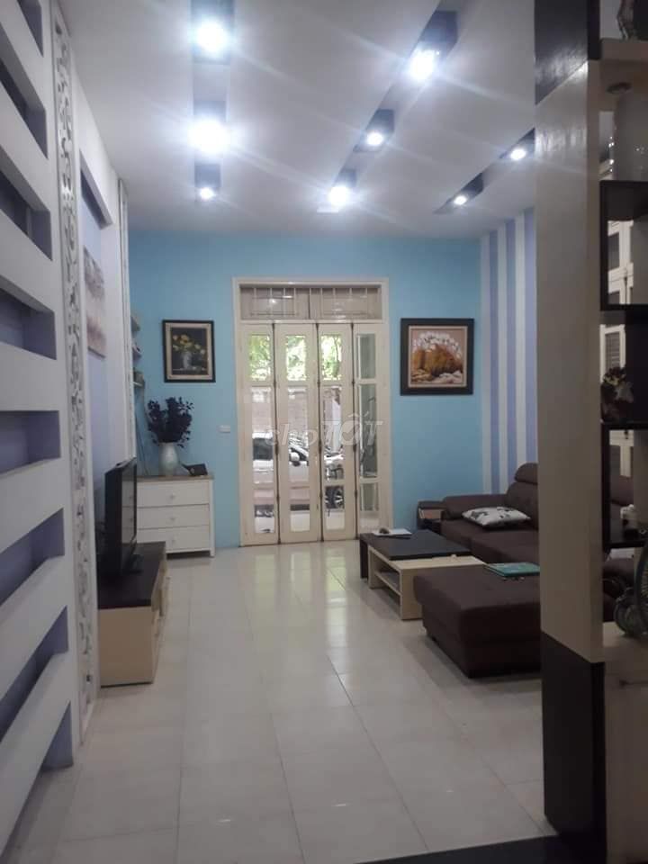 Chính chủ bán nhà Trương Định 3 thoáng, Oto đỗ cửa
