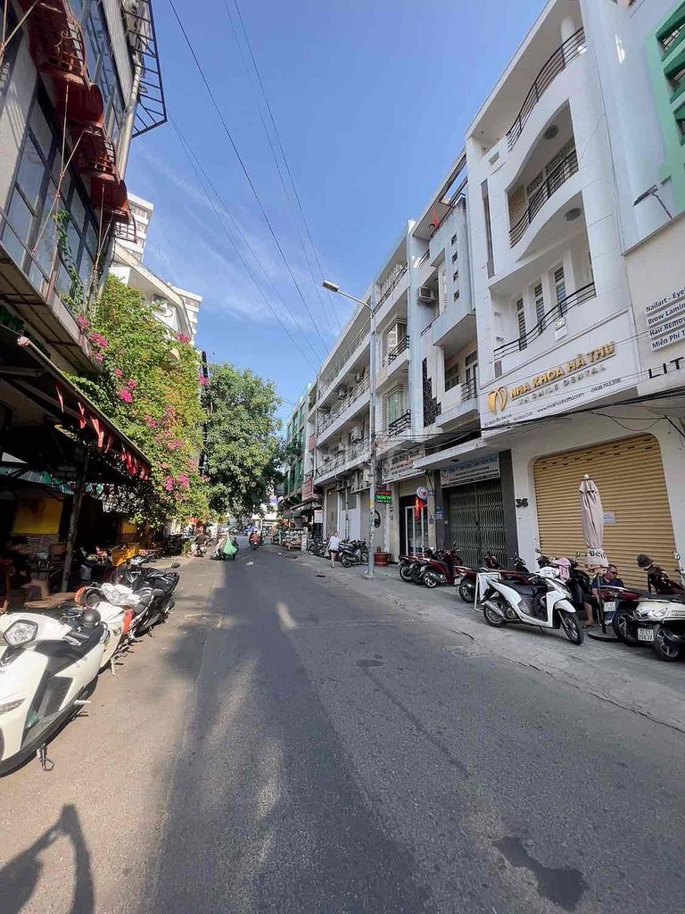 GÓC 2 MT ĐƯỜNG HOA LAN-PHAN XÍCH LONG PHÚ NHUẬN 38TR/THÁNG