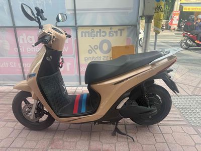 Xe máy điện VinFast Feliz 2026 Vàng 2.800 km