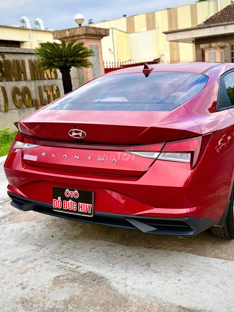 Hyundai Elantra 2022 photo 5