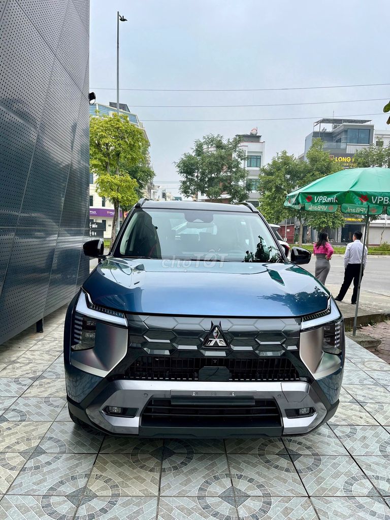 GIÁ HẤP DẪN TRẢ TRƯỚC 117 TRIỆU NHẬN XE MỚI NHẤT. Mua bán Ô tô tại Quận 1 Tp Hồ Chí Minh được đăng bởi Mitsubishi Trần Hưng Đạo hình 4