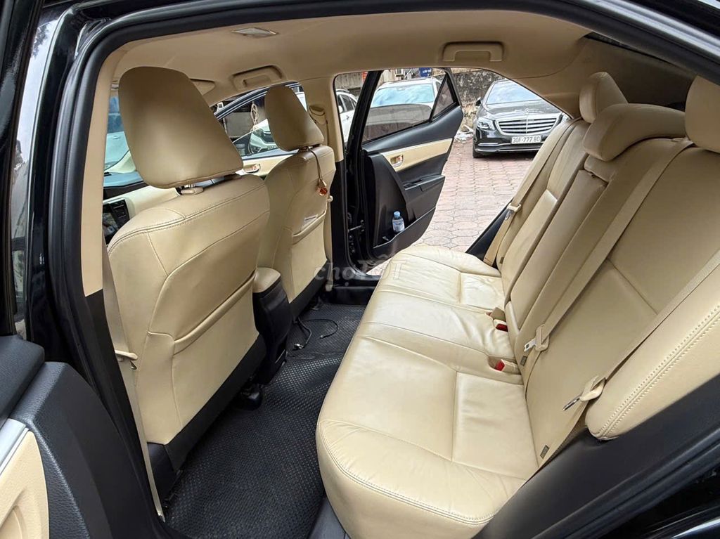 Toyota Altis 2019 67.000 km Đen. Mua bán Ô tô tại Quận Đống Đa Hà Nội được đăng bởi Lê Khiêm hình 2