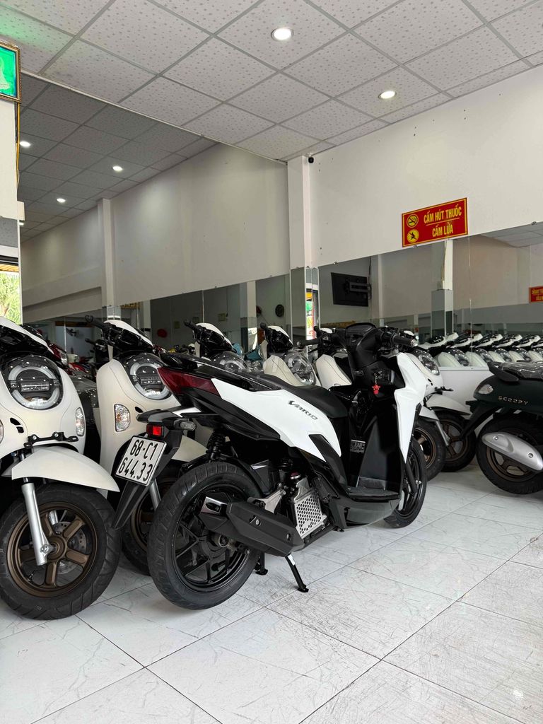 Honda Vario 2022 Trắng 9275 km. Mua bán Xe máy tại Thành phố Rạch Giá Kiên Giang được đăng bởi XE MÁY CŨ TÂN 128 hình 12