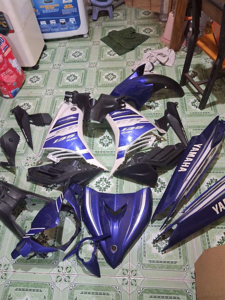 Dàn áo Yamaha Exciter 135 Xanh trắng. Mua bán Phụ tùng xe tại Quận 12 Tp Hồ Chí Minh được đăng bởi trần hải đăng hình 2