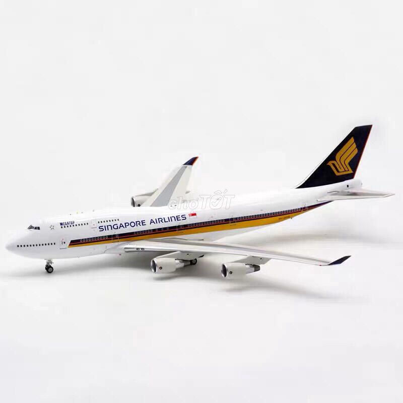 Mô hình máy bay Singapore Airline Boeing B747 47cm