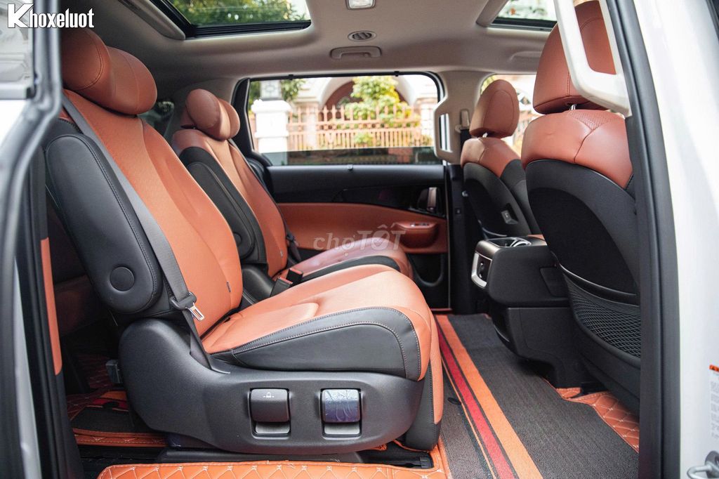 Kia Carnival model 2025 Signature 12000 km Trắng. Mua bán Ô tô tại Quận Gò Vấp Tp Hồ Chí Minh được đăng bởi NGUYỄN MINH VUA XE LƯỚT hình 9