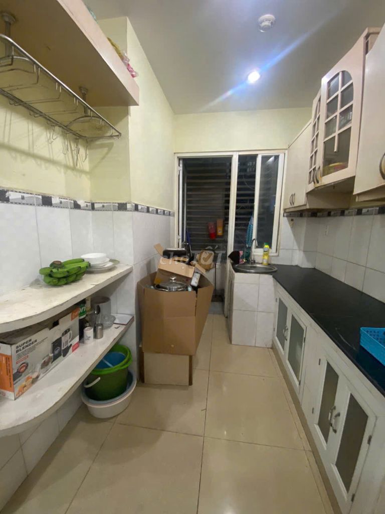 Cho thuê CHCC 155 Nguyễn Chí Thanh, Q5, 62m2, 2PN, 1WC, NT như hình