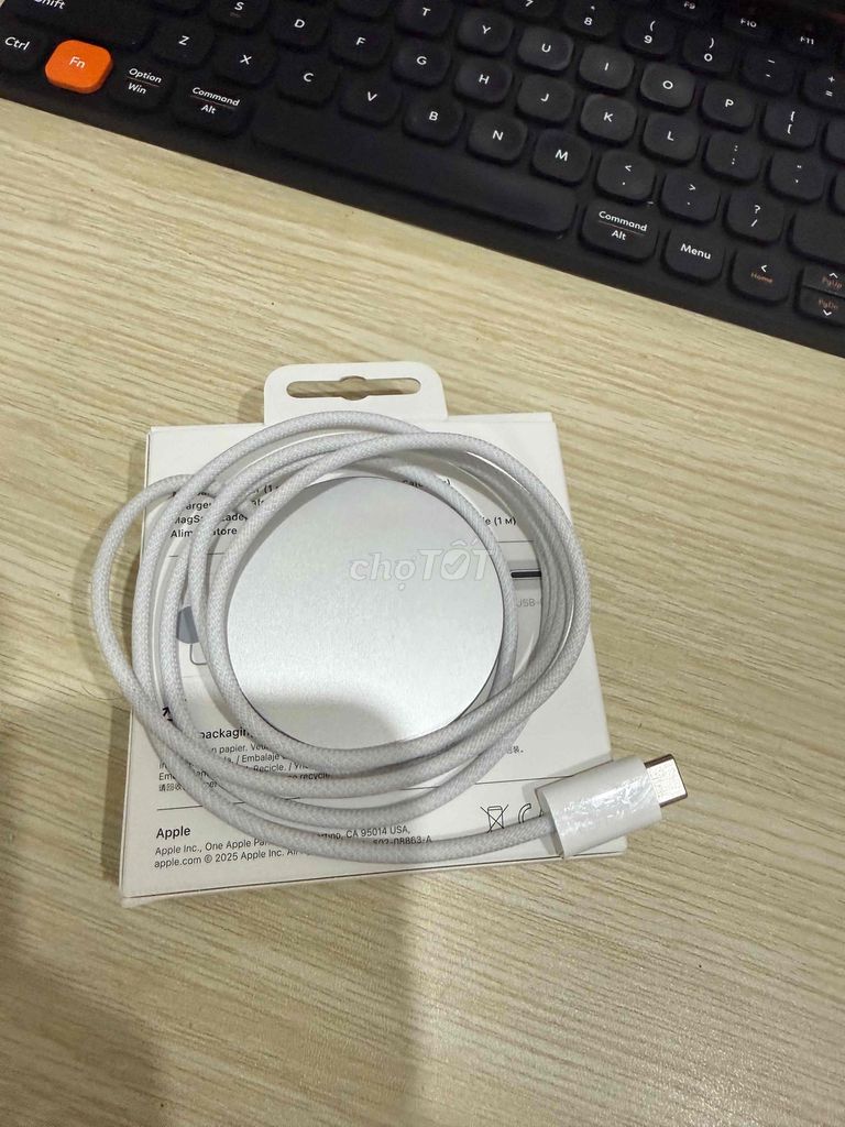 Sạc không dây Apple MagSafe Charger. Mua bán Phụ kiện (Màn hình, Chuột...) tại Quận Cẩm Lệ Đà Nẵng được đăng bởi hvd hình 1