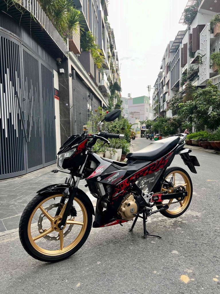 SATRIA BSTP MÁY ZIN KIỂNG. Mua bán Xe máy tại Quận Gò Vấp Tp Hồ Chí Minh được đăng bởi Nguyễn Cường hình 2