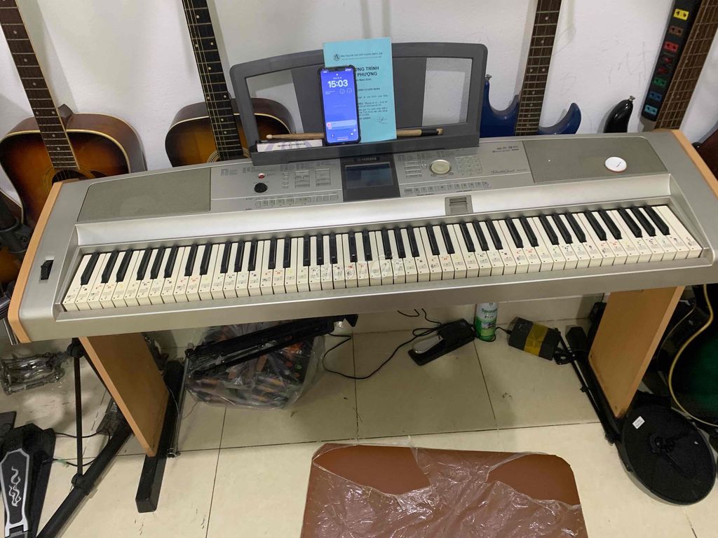 Đàn piano Yamaha Dgx 505