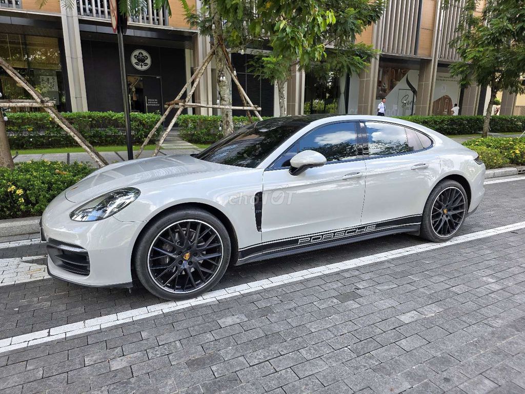 Porsche Panamera4 model 2023 30.000km. Mua bán Ô tô tại Quận 1 Tp Hồ Chí Minh được đăng bởi Duy Nguyễn hình 2