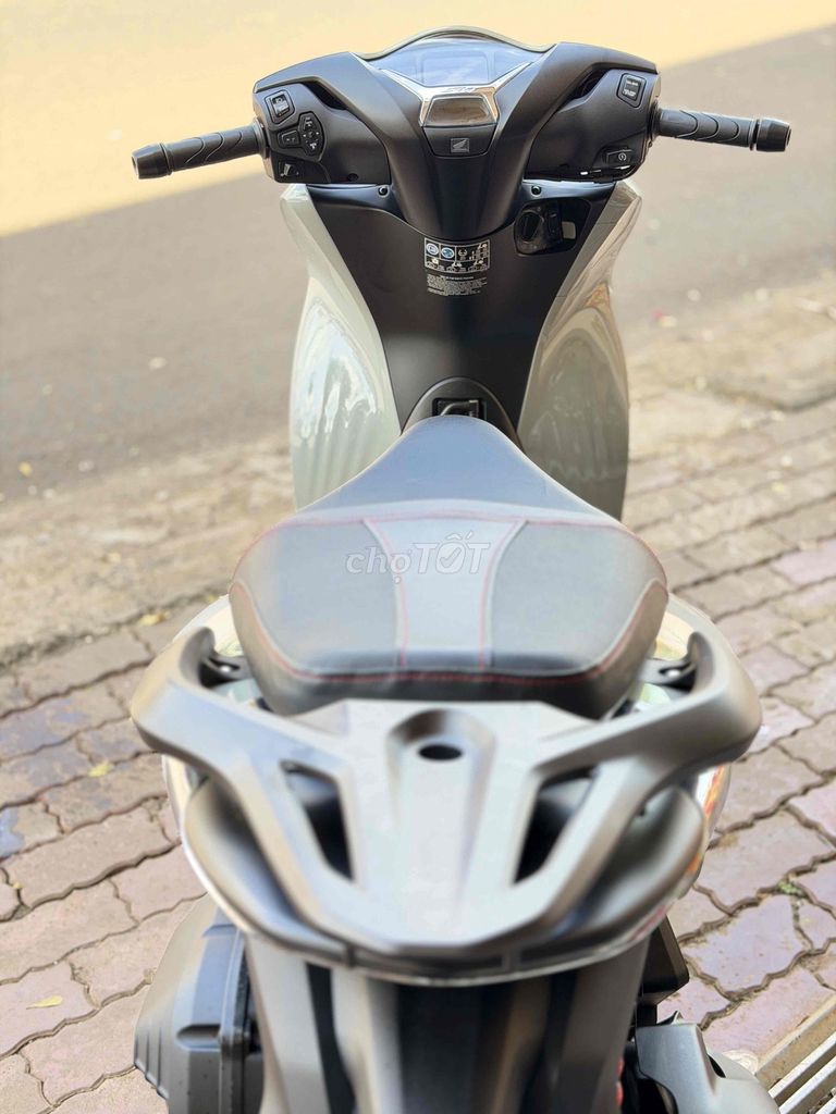 SH 2023 XÁM XI MĂNG, XE ĐẸP KENG !. Mua bán Xe máy tại Thành phố Buôn Ma Thuột Đắk Lắk được đăng bởi CẦM ĐỒ TUẤN ĐẠT hình 8