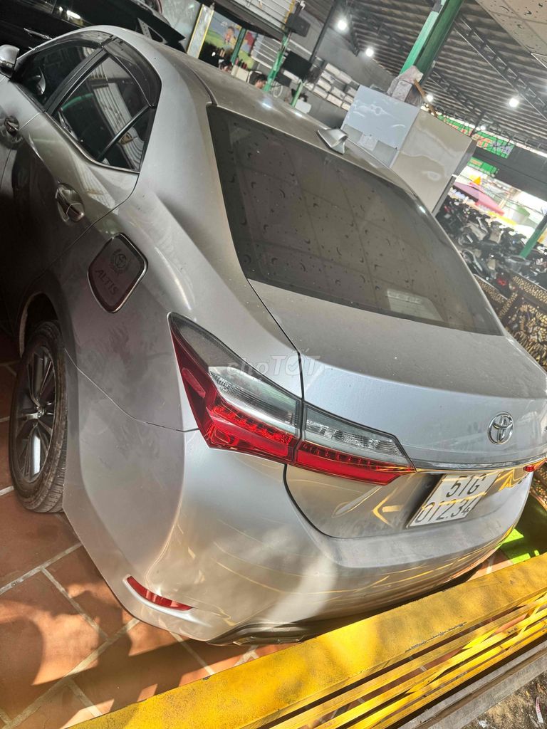 Toyota Corolla Altis 2017 1.8G CVT - 62000 k