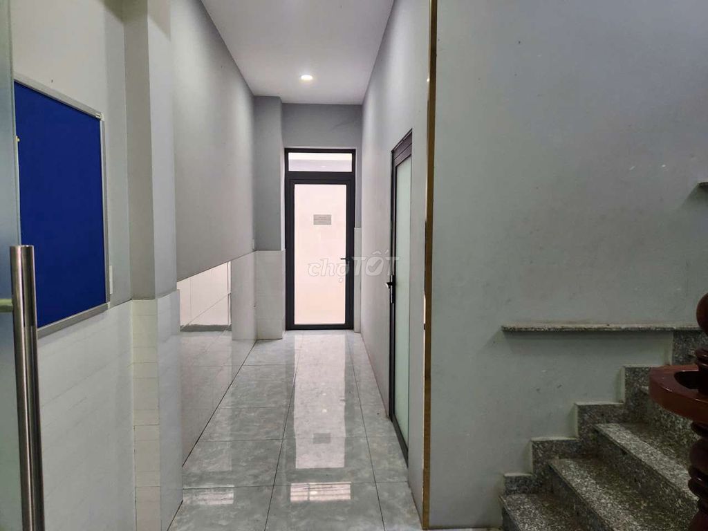 Cho thuê nhà trung tâm hành chính dĩ an có thương lượng giá. Cho thuê văn phòng, mặt bằng kinh doanh tại Thành phố Dĩ An Bình Dương được đăng bởi Trần quang nhật hình 4