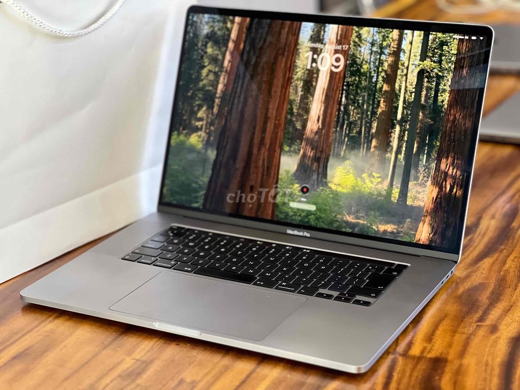 ✅ MacBook Pro 16 inch 2019 MVVJ2 i7 16GB/512GB. Mua bán Laptop tại Quận Hải Châu Đà Nẵng được đăng bởi Việt Lê hình 1