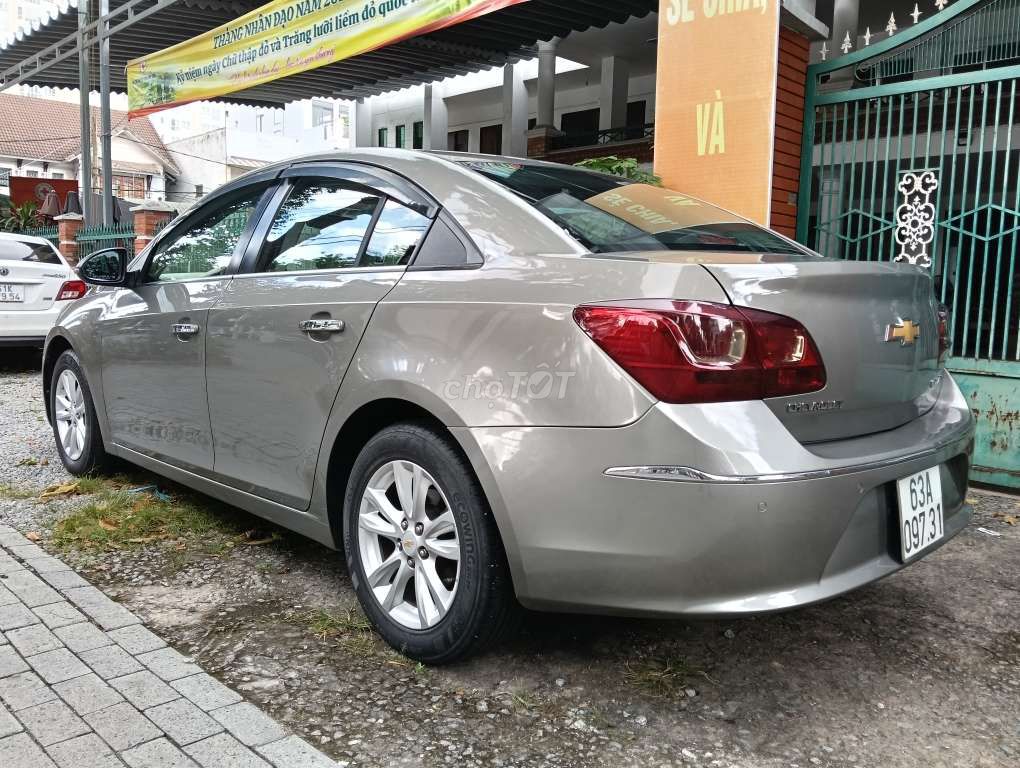 Chevrolet Cruze LT 1.6 sx 2018 số sàn. Mua bán Ô tô tại Thành phố Thủ Dầu Một Bình Dương được đăng bởi Phan Hoàng Ân hình 5