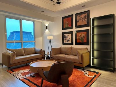 Bán 2 phòng ngủ, lầu cao view  tuyệt đẹp, nhà mới giá 7.5 tỷ/căn
