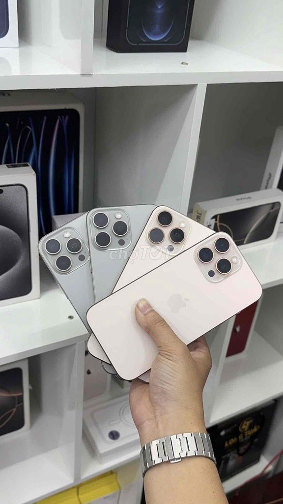 iPhone 16 Pro Max Qt LLA 256gb like new.. Mua bán Điện thoại tại Thành phố Dĩ An Bình Dương được đăng bởi Long Tuấn Store hình 1