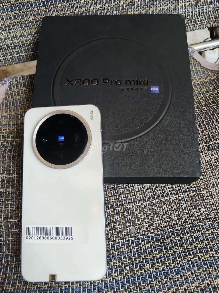 Vivo X200 Pro mini 12GB/256GB Trắng. Mua bán Điện thoại tại Quận 10 Tp Hồ Chí Minh được đăng bởi Hoàng Gia Bảo Bảo hình 1