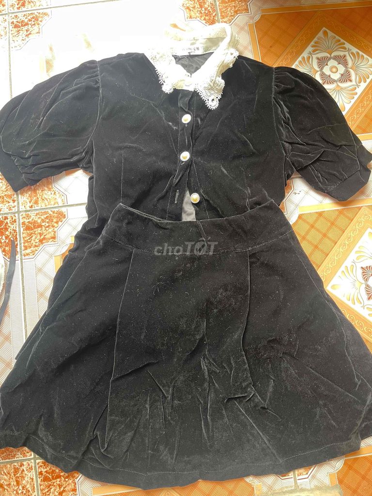 Set váy nữ Nhung Freesize. Mua bán Quần áo tại Huyện Khoái Châu Hưng Yên được đăng bởi Minh Cầm hình 1