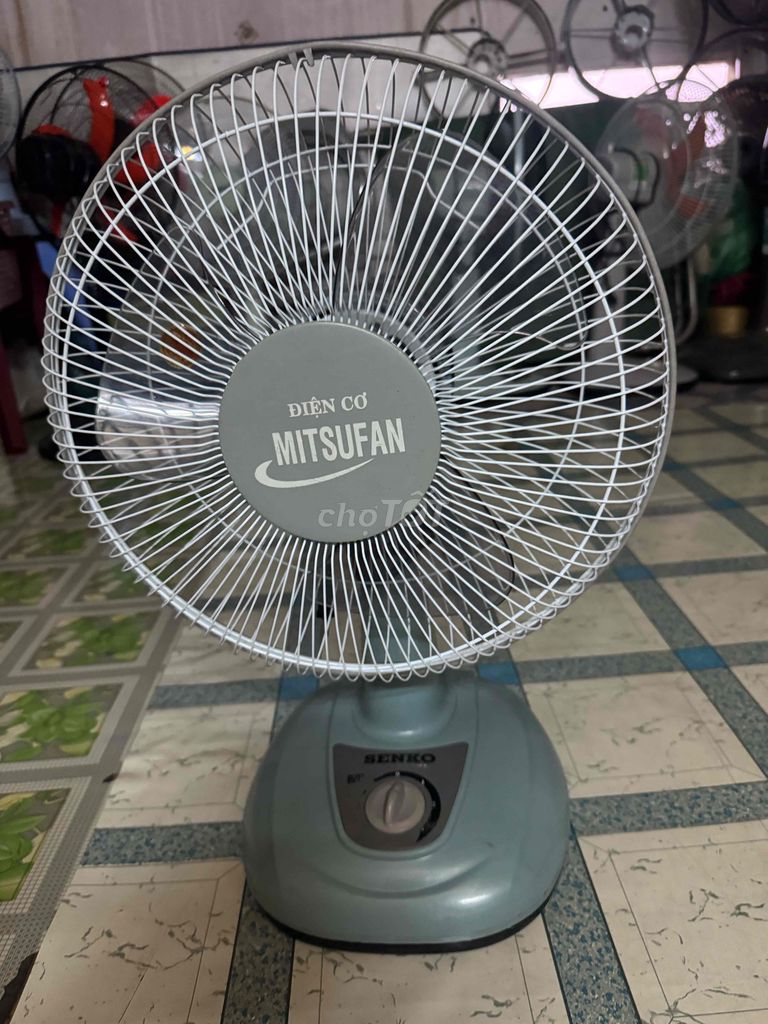 Quạt bàn Senko B30 Xám nhỏ chạy mạnh êm. Mua bán Quạt tại Quận 1 Tp Hồ Chí Minh được đăng bởi Chú Nghị BÁN QUẠT VÀ SỬA ĐỒ ĐIỆN CŨ hình 1