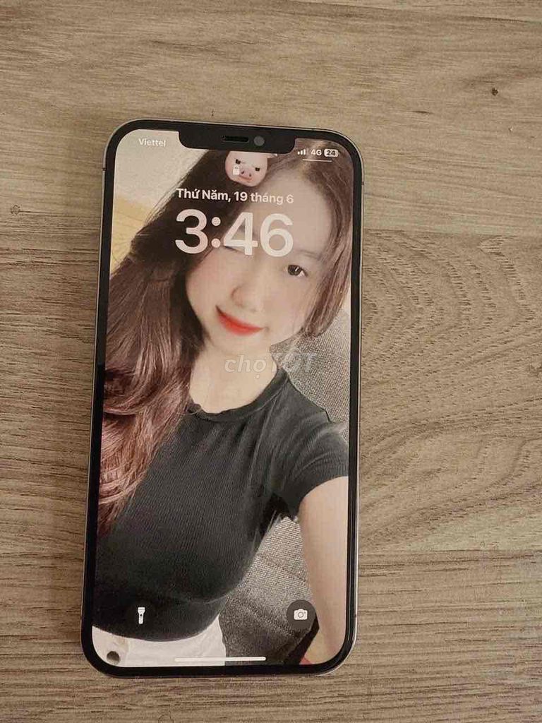 Cần bán nhanh iPhone 12promax 128G zinapp nữ dùng