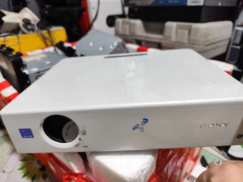 Máy chiếu Sony VPL-CX5 Trắng. Mua bán Đồ dùng văn phòng tại Quận Gò Vấp Tp Hồ Chí Minh được đăng bởi tram hình 1