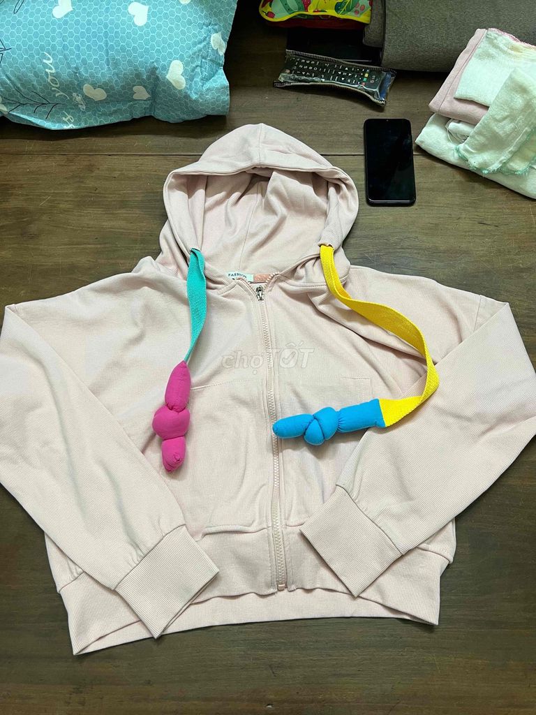 Áo khoác hoodie Nữ Thun cotton. Mua bán Quần áo tại Quận 11 Tp Hồ Chí Minh được đăng bởi Lynn lynn hình 1