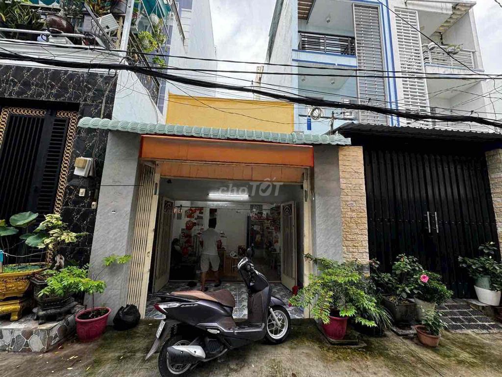 Nhà Đường Hoàng Đạo Thuý Quận 8 40m2, Ngay Chợ Đầu Mối Bình Điền, SHR. Mua bán nhà ở tại Quận 8 Tp Hồ Chí Minh được đăng bởi Nguyễn Phước hình 4