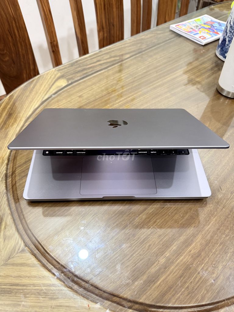 Apple Macbook Pro M3 14 inch. Mua bán Laptop tại Thành phố Buôn Ma Thuột Đắk Lắk được đăng bởi tran hoa hình 1
