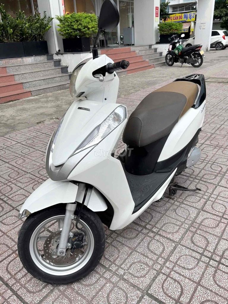 Honda Lead 125 Fi 2014 с номерами Хошимина