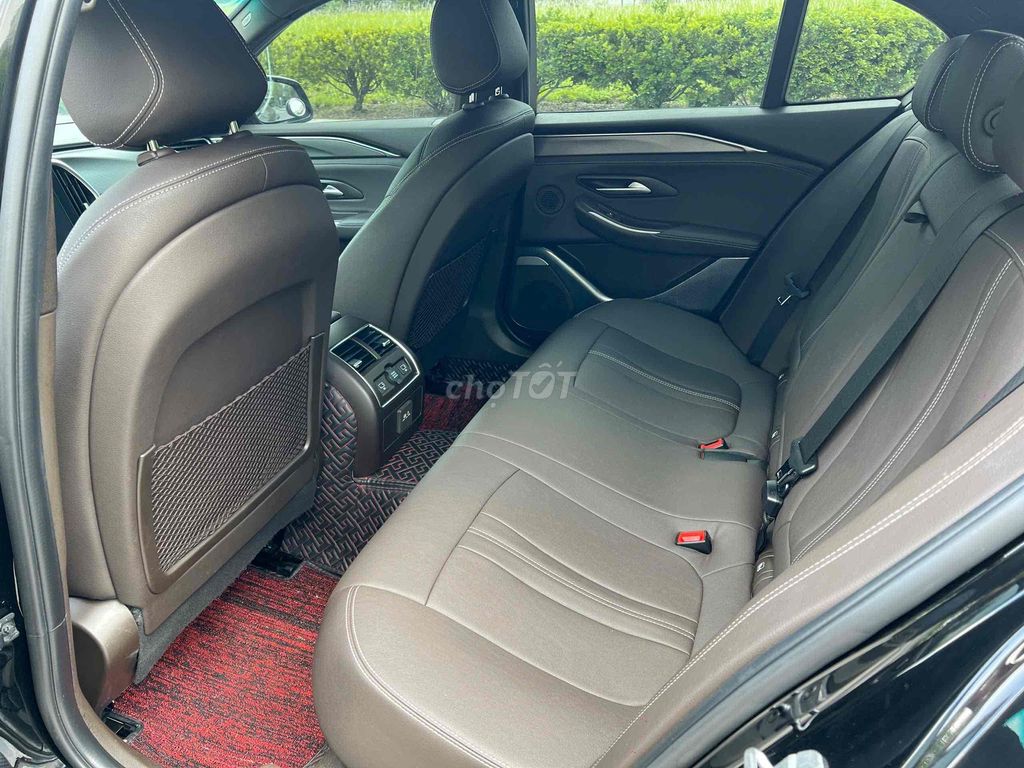 VinFast Lux A2.0 2022 A2.0 Tiêu chuẩn - 35000 km