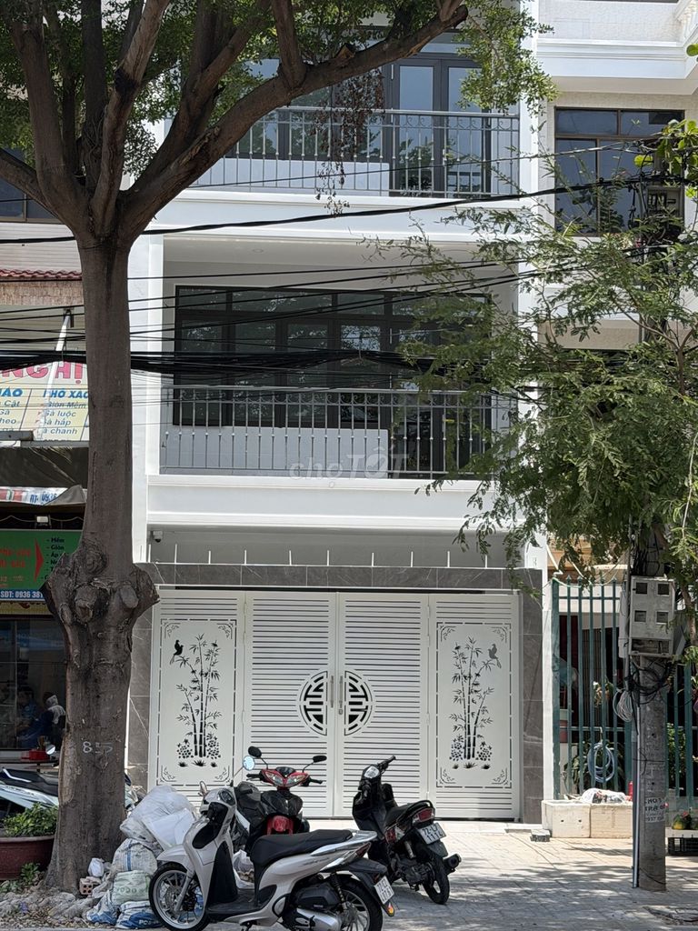 Cho Thuê dải hạn nhà  mặt tiền đường Trương Công Định, Vũng tàu