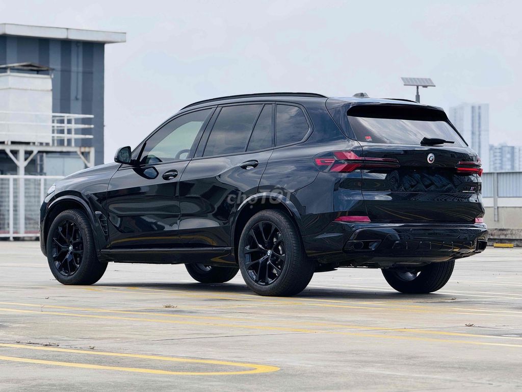 Черно-коричневая полная наклейка BMW X5 xDrive40i Xline в формате PPF